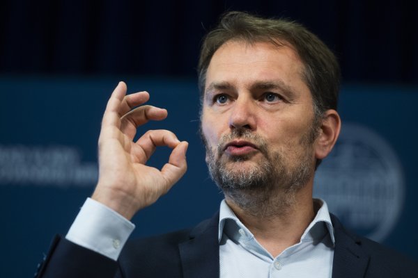 Matovič sledoval vrchol vládnej krízy z&nbsp;dovolenky. Cesty do sveta v&nbsp;zlomových chvíľach vyčítal Sulíkovi aj Lengvarskému