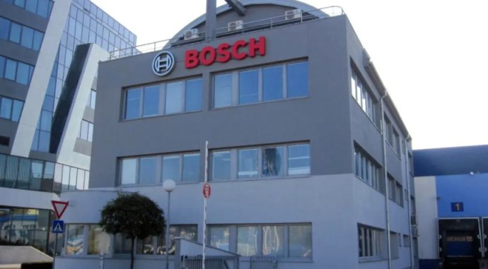 Bratislavská obchodná centrala Boschu. Foto - Bosch
