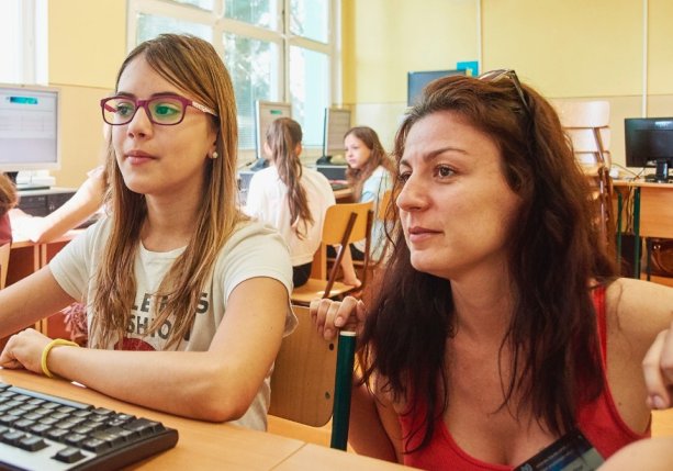 HBSC štúdia skúma vzťah detí ku škole, ako trávia čas či ako sú spokojní so životom. Celosvetovo sa do zberu dát zapojilo vyše pol milióna detí, na Slovensku dotazník vypĺňalo 10-tisíc školákov vo veku 11, 13 a 15 rokov.