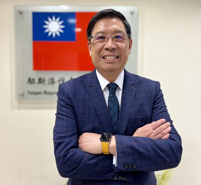 Šéf tchajpejského reprezentačného úradu na Slovensku David Nan-yang Lee. Foto N - Mirek Tóda