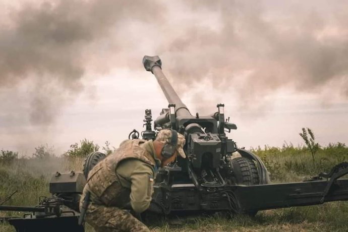 Ukrajinský delostrelec v akcii. Foto - generálny štáb Ukrajiny