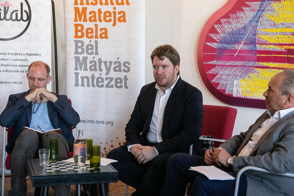 Florian Bieber (balról), Ravasz Ábel, Bukovszky László. Fotó - Bél Mátyás Intézet