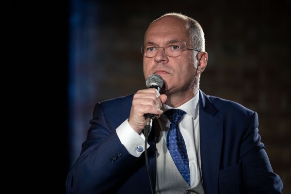 Bývalý štátny tajomník Dušan Velič zomrel pri nehode