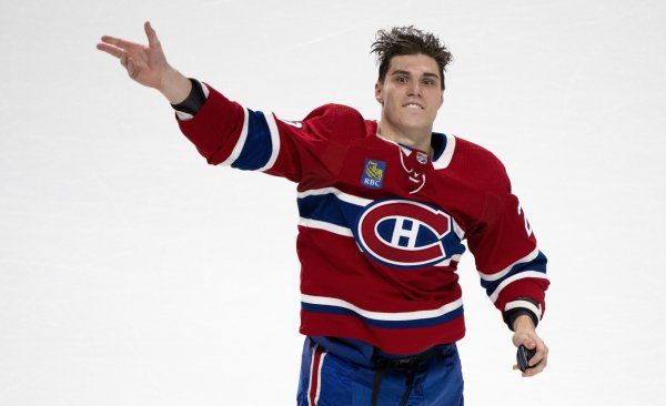 Očakávalo sa, že Slafkovský zarobí ešte viac. Vysvetľujeme jeho 8-ročnú zmluvu na 60,8 milióna dolárov