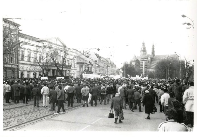 Tüntetés Kasán 1989 novemberében. Fotó – Szepsi Csemadok