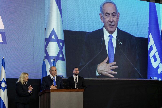 Benjamin Netanjahu počas prejavu po zverejnení exit pollu. Foto - TASR/AP