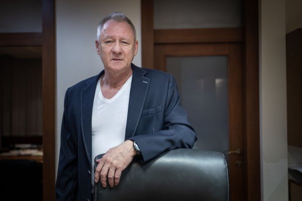 Nie som hrobárom bratislavského futbalu, vraví Kmotrík starší. Syn sa vrátil kvôli práci s&nbsp;UEFA