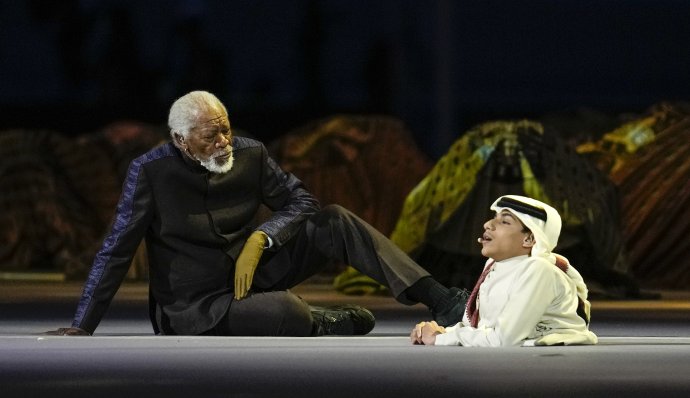 Morgan Freeman amerikai színész a katari labdarúgó-világbajnokság nyitóünnepségén. Fotó - TASR/AP