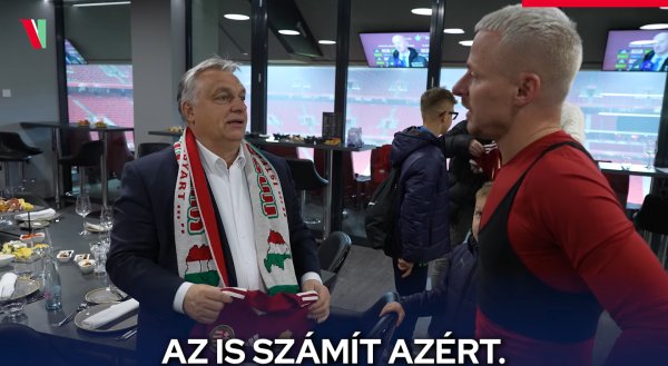 Šál s&nbsp;Veľkým Uhorskom vyvolal medzinárodný škandál. Hnus a&nbsp;humus, komentuje Káčer, futbal nie je politika, odpovedá Orbán