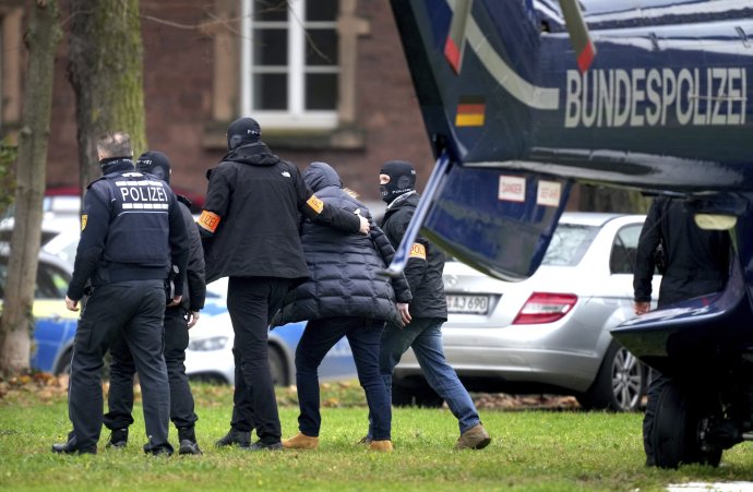 Zatýkanie členov Ríšskych občanov v Karlsruhe. Foto - TASR/AP
