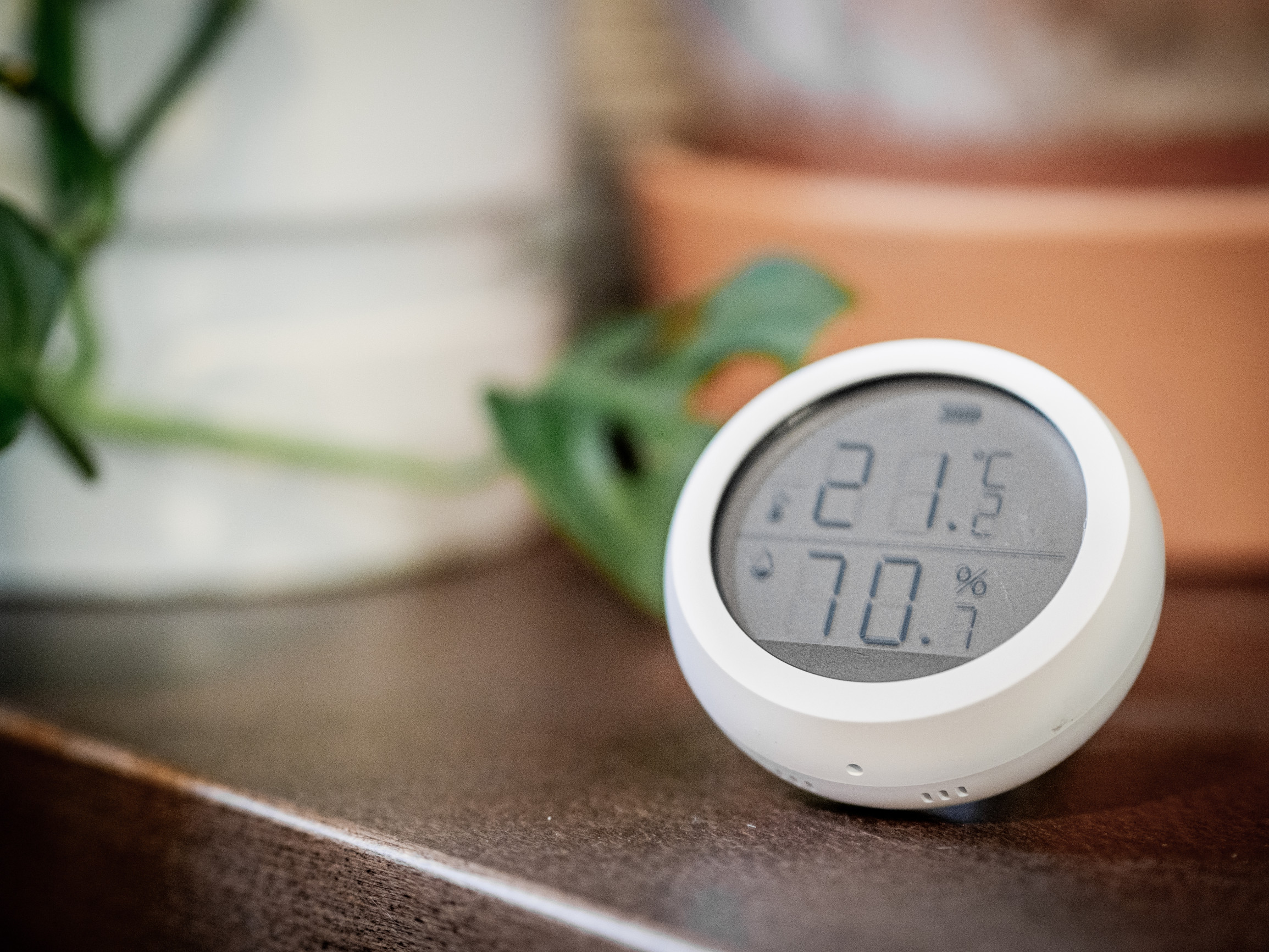 Ľuďom bez energopomoci zdražie elektrina a plyn o tretinu. Hrozí to aj dôchodcom s dobre zarábajúcimi deťmi