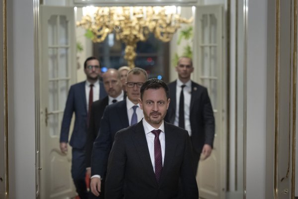 Heger uznal, že nová 76-ka nebude, začína rokovať o&nbsp;predčasných voľbách. Prezidentka je pripravená konať