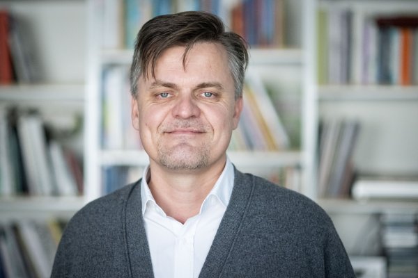 Už prestávame podporovať aj dobré projekty, 20 miliónov je málo, hovorí šéf Fondu na podporu umenia Jozef Kovalčik