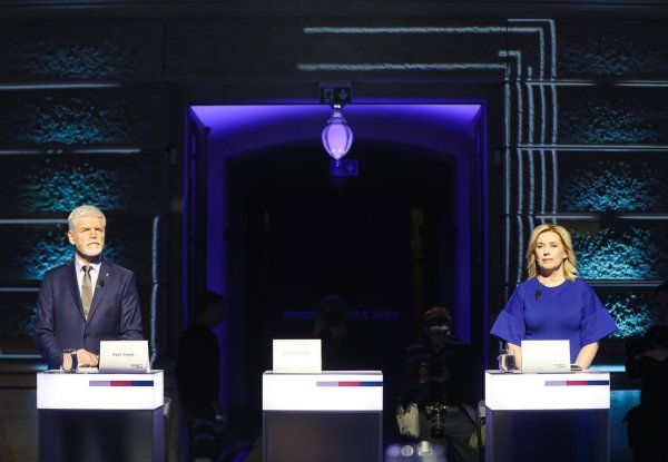 Prvá prezidentská debata: favoriti sa nenechali vyprovokovať a&nbsp;namiesto Babiša zahrali 30 sekúnd ticha