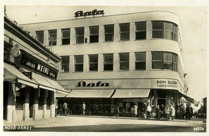 A Baťa-üzletház Érsekújvárban az 1930-as években. Fotó - Sludge G / Flickr / CC BY-SA 2.0