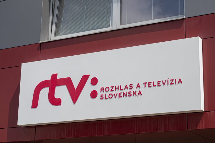 Na snímke nápis na budove RTVS v Mlynskej doline. Bratislava, 16. júla 2020. FOTO TASR - Michal Svítok