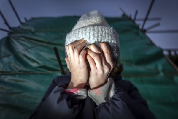 Ako 14-ročná čakala na miesto v&nbsp;nemocnici tak dlho, až sa pokúsila zabiť. Detská psychiatria kolabuje