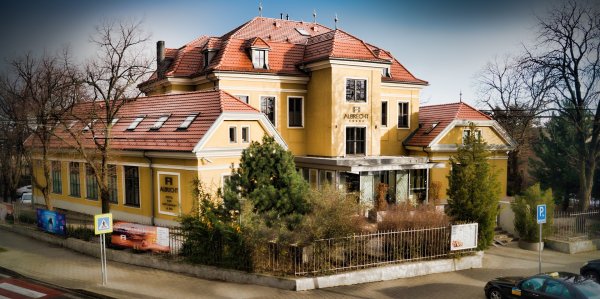 Úplatkárstvom opradený hotel Albrecht už vlastní iný biznismen. Slavii Capital skoro nič nezostalo