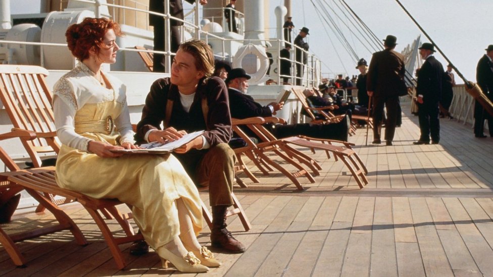 Kate Winslet a Leonardo DiCaprio vo filme Titanic. Foto - Paramount Pictures and Twentieth Century Fox