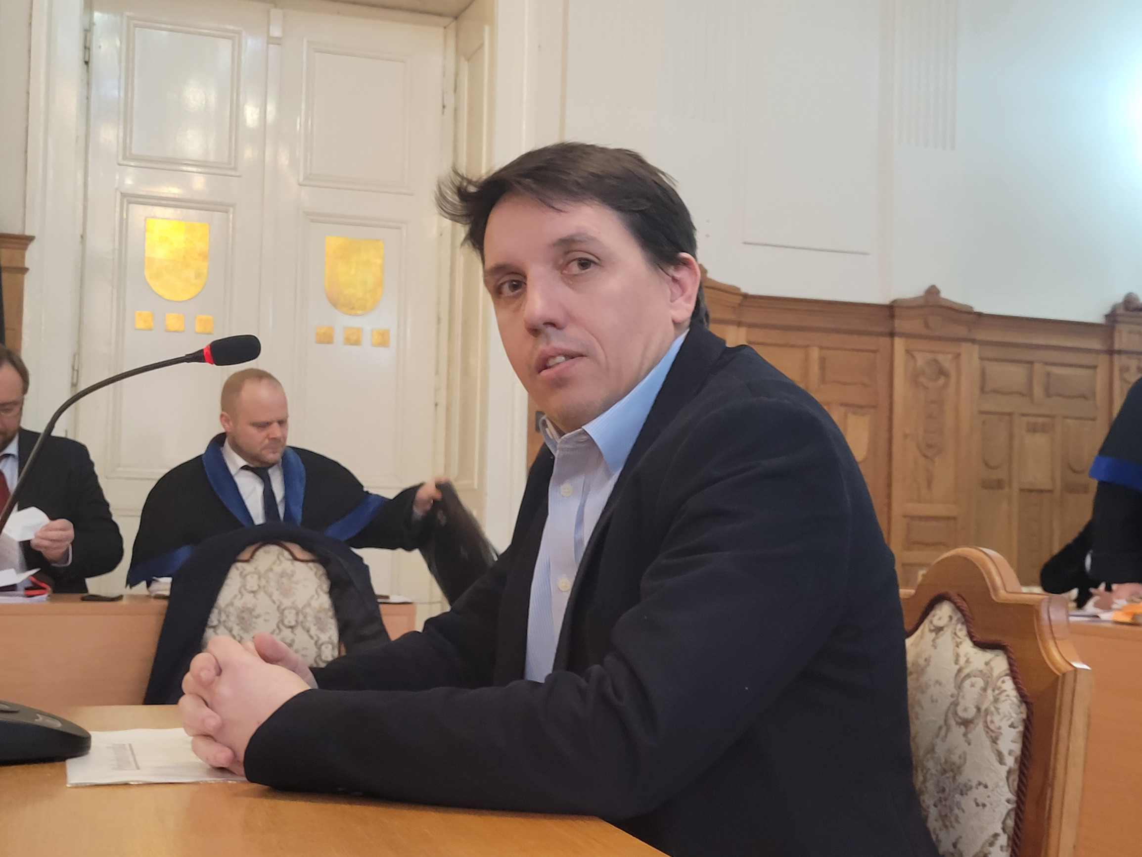 Spochybňujú sa svedkovia, ktorí hovoria proti „smerákom“. Na Špecializovanom súde vypovedal svedok Čech