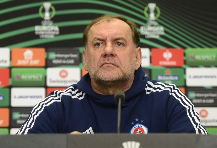 Tréner Slovana Bratislava Vladimír Weiss starší. Foto - TASR