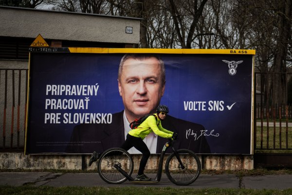 Čo sa nedarí pravému stredu, zvláda Danko. Dohoda SNS s&nbsp;Tarabom je na spadnutie