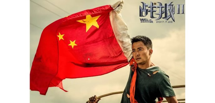 Hollywood naučil Čínu nakrúcať vlastenecké „akčňáky“ (záber z filmu Vlčí bojovník 2). Foto - Chao Feng Pictures