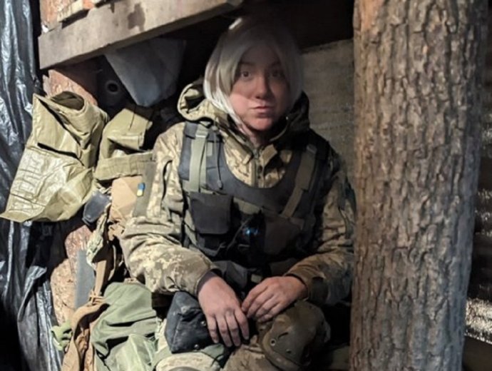 Sarah Ashton-Cirillo je americká novinárka a transrodová žena, ktorá bojuje v ukrajinskej armáde v prednej línii len niekoľko sto metrov od Rusov. Foto: Archív SAC