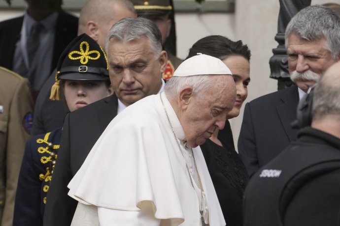 Orbán Viktor és Ferenc pápa. Fotó - TASR/AP