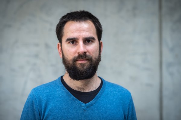 Musím si dať pozor, aby sa zo mňa nestala zbierka faktov o klíme, vraví umelec a aktivista Oto Hudec