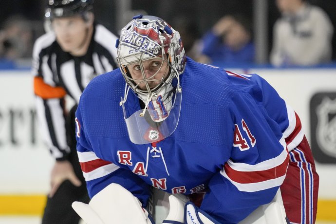 Jaroslav Halák v bránke New York Rangers. FOTO - TASR/AP