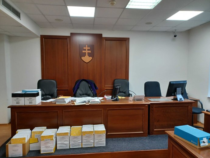 A bazini Specializált Büntetőbíróság tárgyalóterme. Fotó - Ibos Emese / Napunk