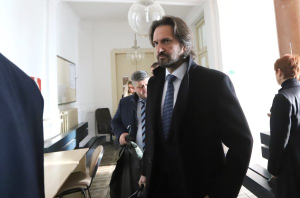 Kaliňákovi zrušili u&nbsp;Žilinku obvinenie. Oligarchu Brhela budú za platby pre Imreczeho ďalej stíhať
