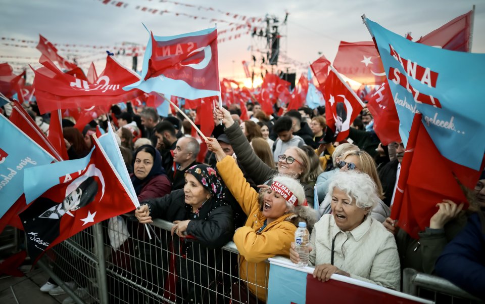 Predvolebný míting tureckej opozície. Foto - Gabriel Kuchta, Deník N