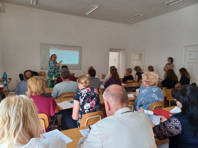 Széleskörű szakmai segítségnyújtással készül a komárom mentorközpont a következő tanévre. Fotó -Napunk.sk