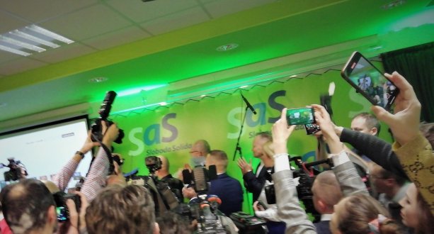 Volebná noc 2020 v centrále SaS