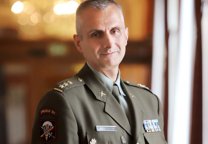 Bývalý veliteľ českej vojenskej polície Otakar Foltýn sa roky venuje téme hybridnej vojny. Foto - Army.cz