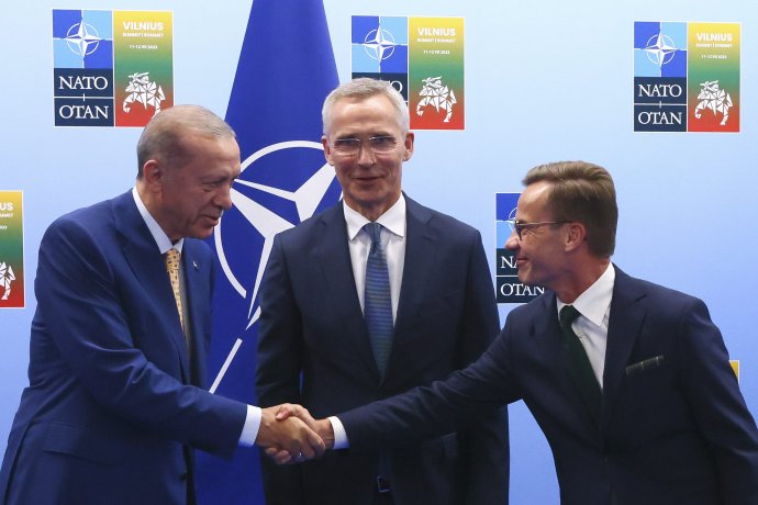 Erdoğan, Stoltenberg és Kristersson Vilniusban. Fotó - TASR/AP