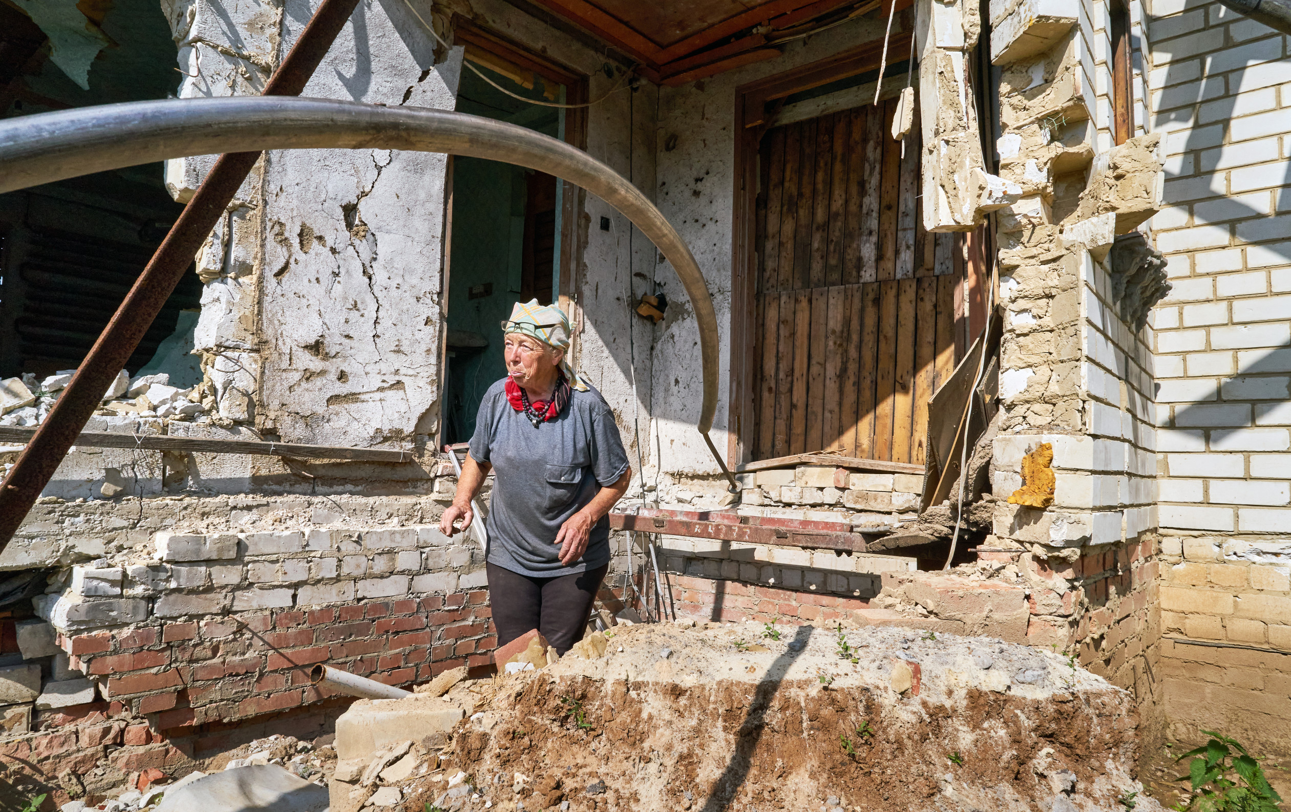 Rusi kradli, strieľali, plakali mi na ramene. Pani Klaudia opisuje, ako prežívala okupáciu