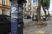 Parkovanie cez BPS v centre Bratislavy je minulosťou. Parkovné už vyberá mesto, spoplatnený je aj víkend