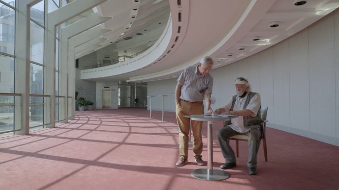 Architekt Peter Bauer v dokumente Komu patrí mesto: Bratislava. Foto - DAFilms