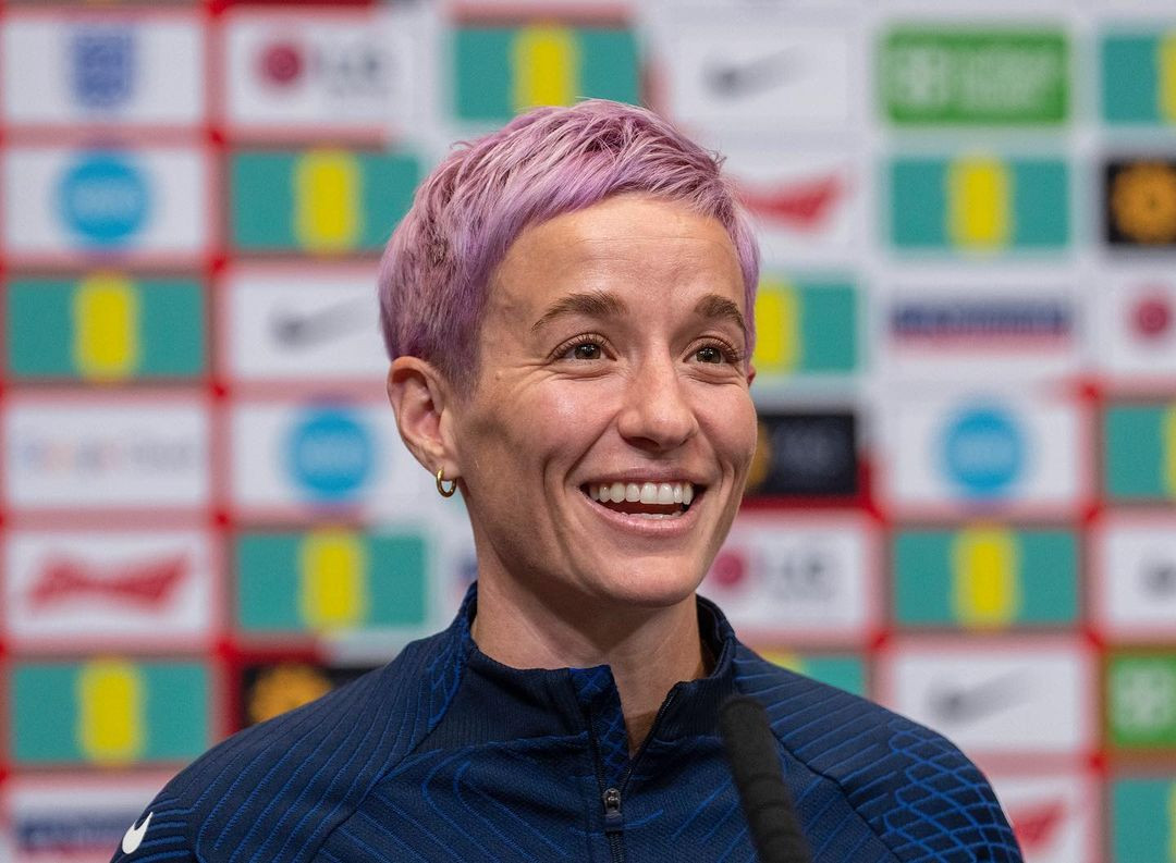 Trump ju urazil, Biden vyznamenal. Futbalistka Rapinoeová vyčítala Ronaldovi a&nbsp;Messimu, že ju nepodporili