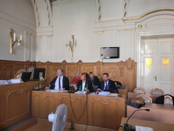 Prípad sudkýň Urbancovej a&nbsp;Dolákovej už pojednávali. Súdna rada mu dala stopku, v&nbsp;ich skutku nevidí ohýbanie práva