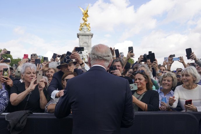 Britský panovník Karol III. Foto - TASR/AP