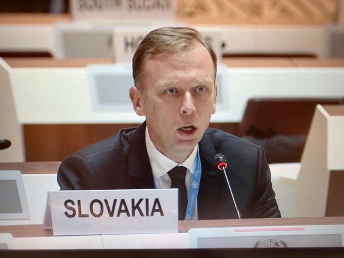 Veľvyslanec a stály predstaviteľ Slovenska pri Úrade OSN Dušan Matulay. Foto - Archív