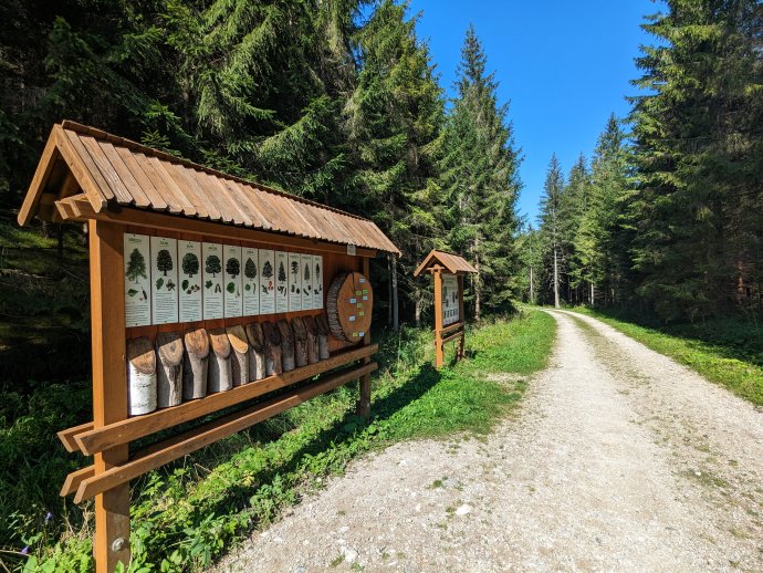Náučný chodník Blajzloch. Foto – Soňa Mäkká