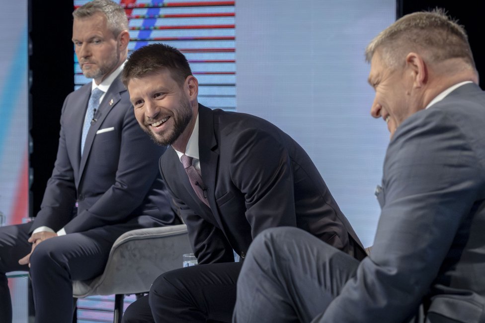 Peter Pellegrini, Michal Šimečka a Robert Fico v poslednej predvolebnej debate v RTVS. Foto N - Tomáš Benedikovič