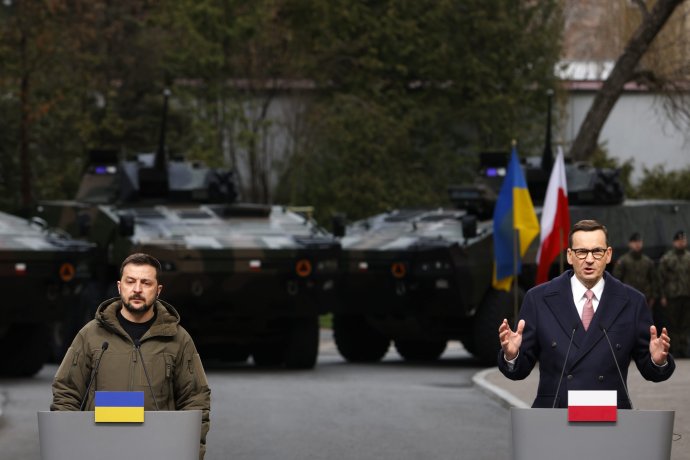 Poľsko výrazne pomáha Ukrajine so zbraňami. Foto - TASR/AP