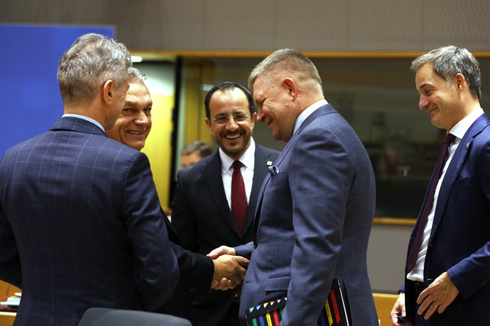 Orbán Viktor és Robert Fico Brüsszelben. Fotó - TASR/AP
