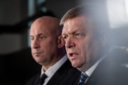 Fico podržal ministra Ráža, útočí na kritikov a vidí supy a hyeny